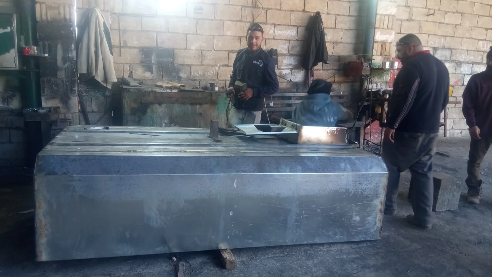 صندوق سيارة — 2